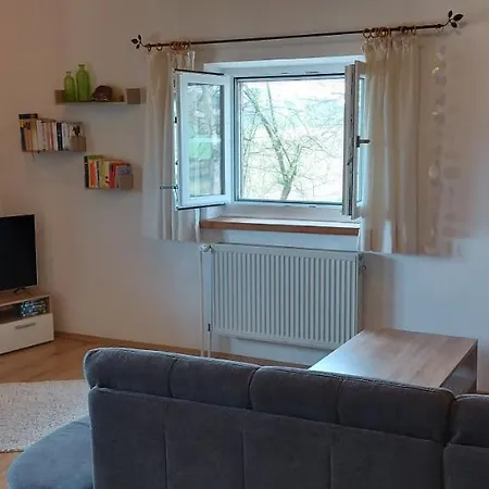 84Qm Ferienwohnung Mit Garten Und Terrasse In Ruhiger Lage *