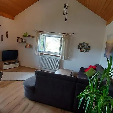 84Qm Ferienwohnung Mit Garten Und Terrasse In Ruhiger Lage
