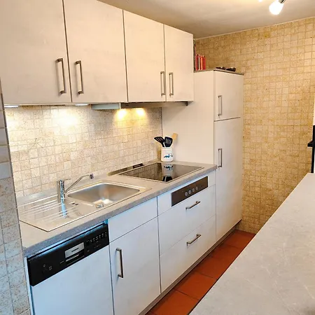 84Qm Ferienwohnung Mit Garten Und Terrasse In Ruhiger Lage Apartament