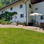 Apartment Ruhig Gelegene Mit Garten Und Terrasse Rotthalmuenster