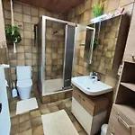 Apartment Ruhig Gelegene Mit Garten Und Terrasse *