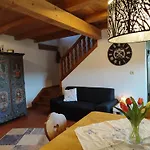 Ruhig Gelegene Mit Garten Und Terrasse Apartmán *